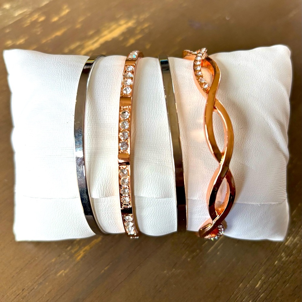 NWT Folio Bracelet Set – Rose Gold & Silver Tone